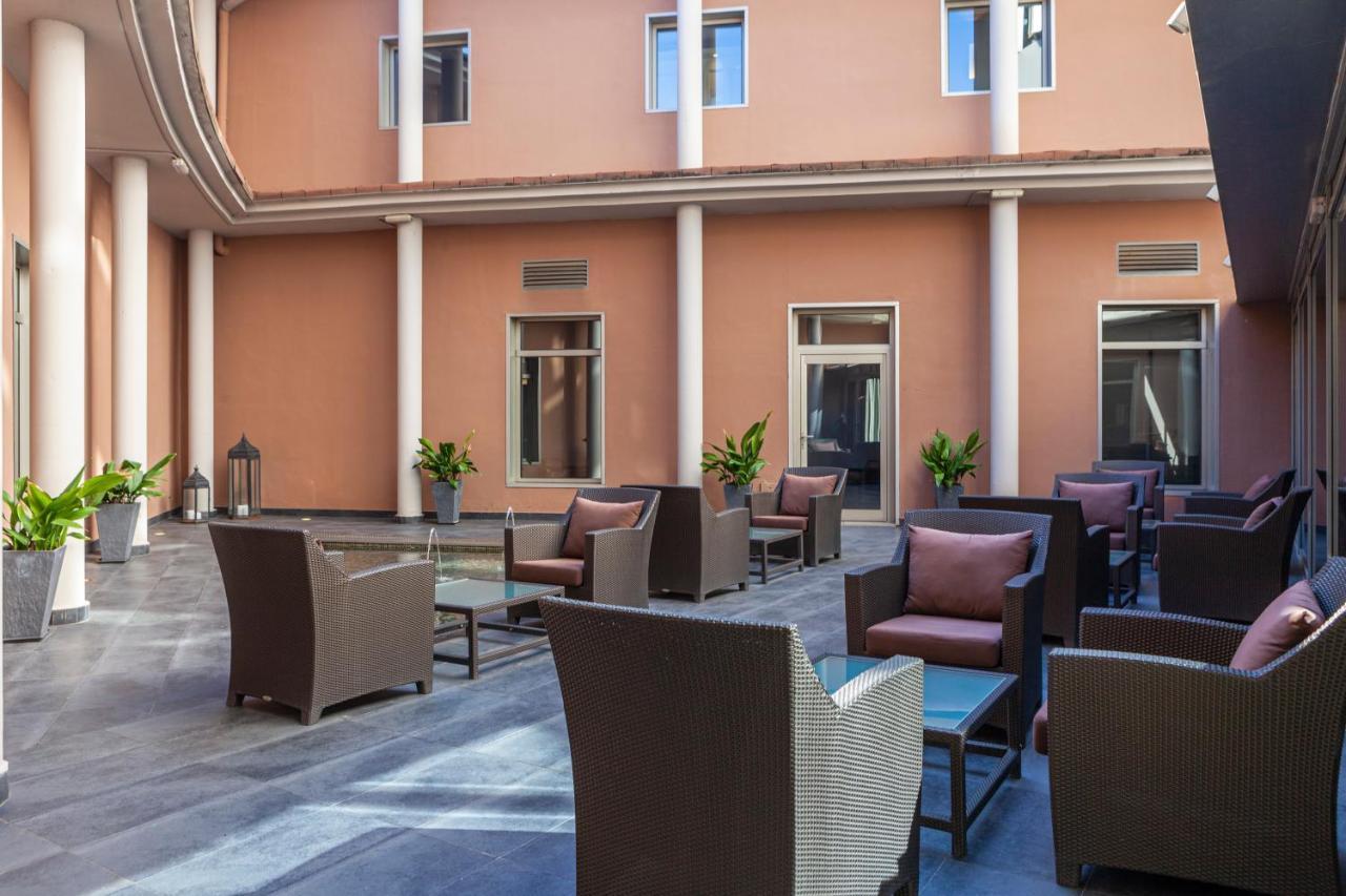 Porcel Torneo Hotel Sevilla Eksteriør billede